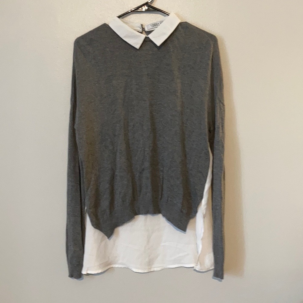 Sunday Stevens Gray and White Sweater Shirt